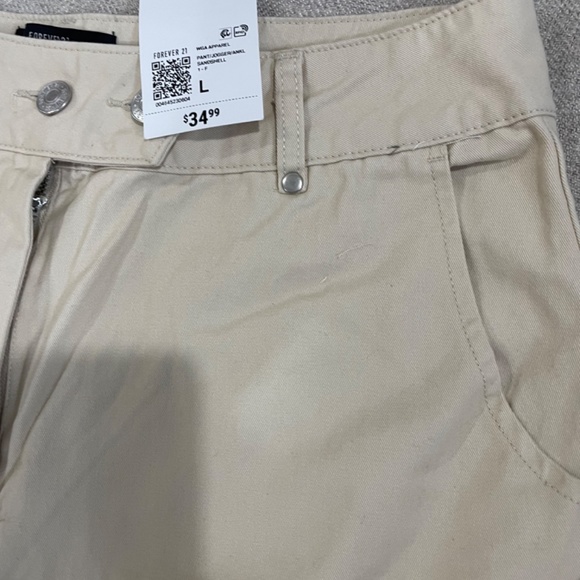 Forever 21 Oversized Cargo Pants - Picture 4 of 4